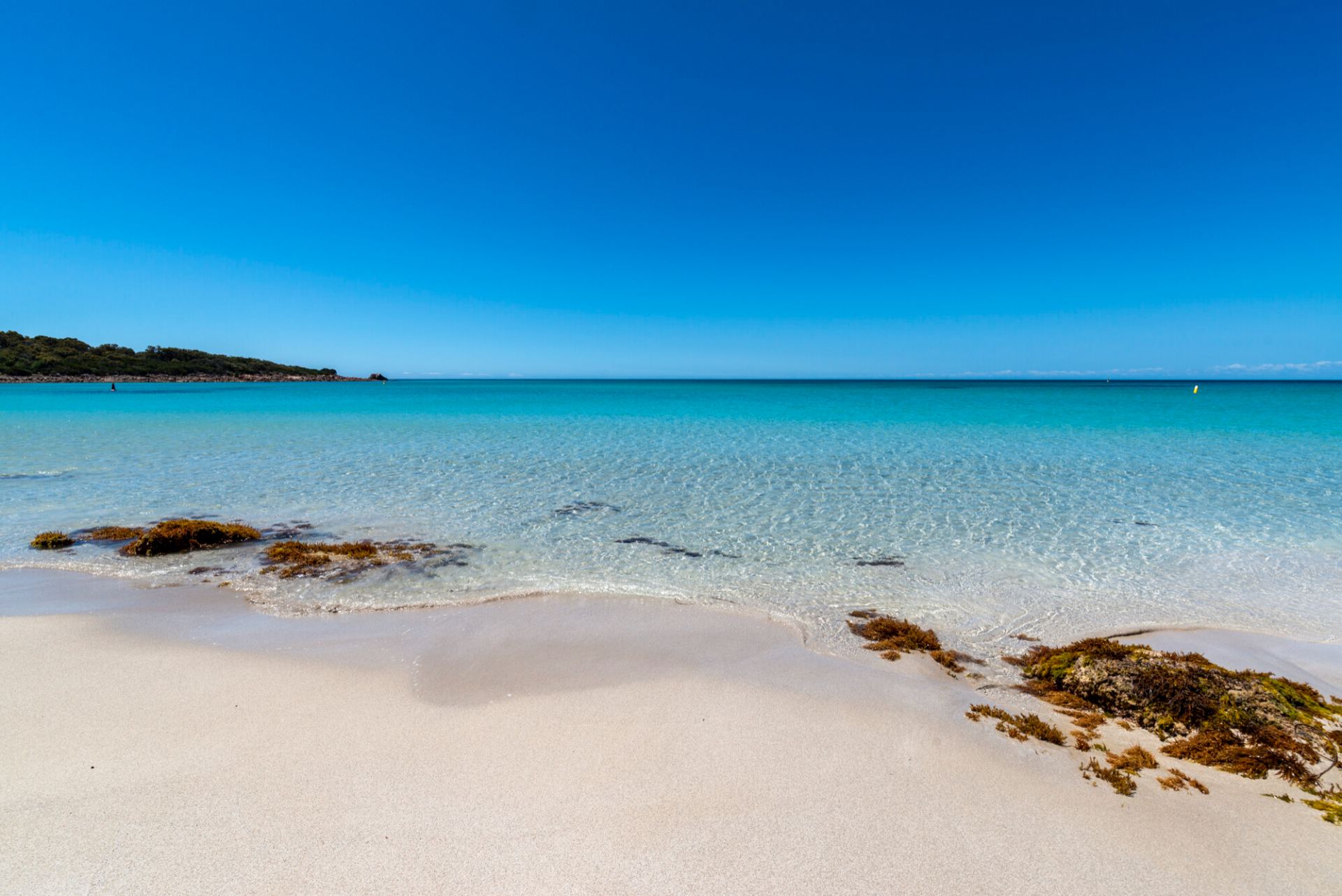 Clear turquoise water on an Australian beach